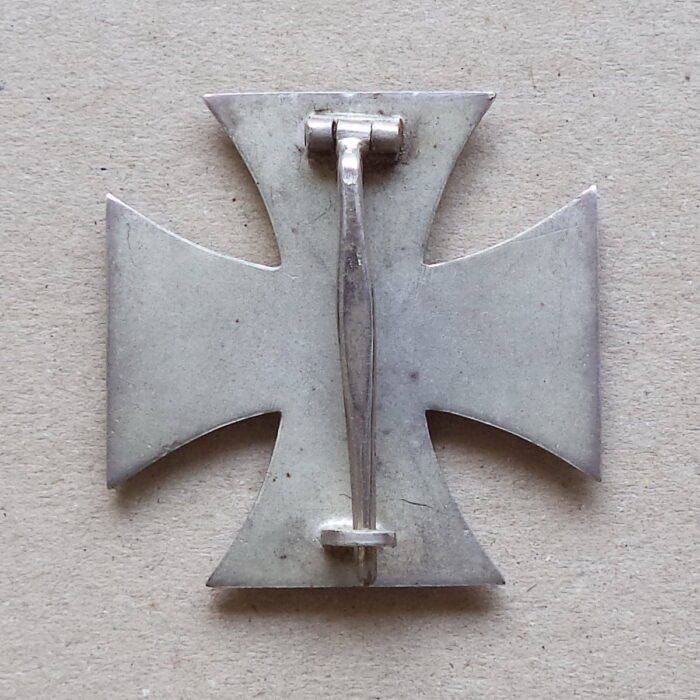 Iron Cross 1. Class 1914 - S. & L. - Image 2